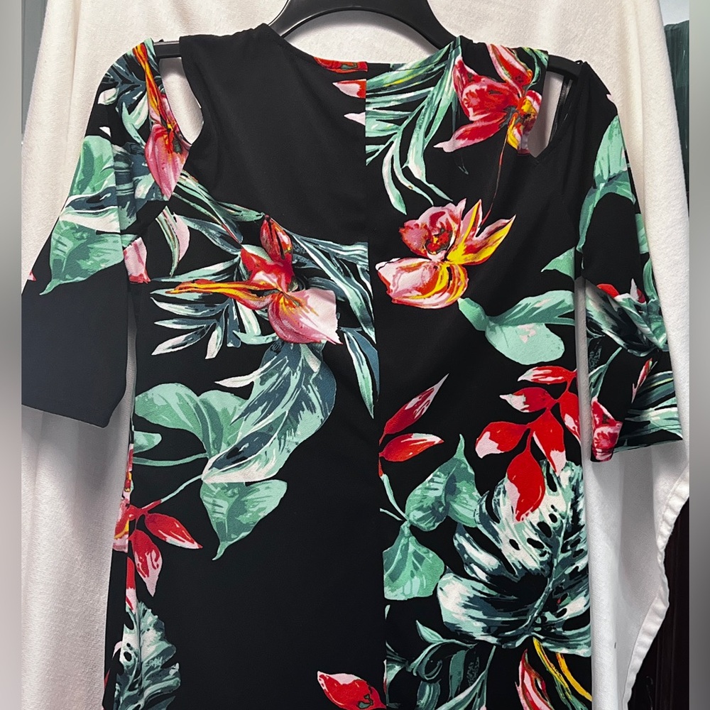 BOLD elements cot to curve floor top 3/4 sleeves